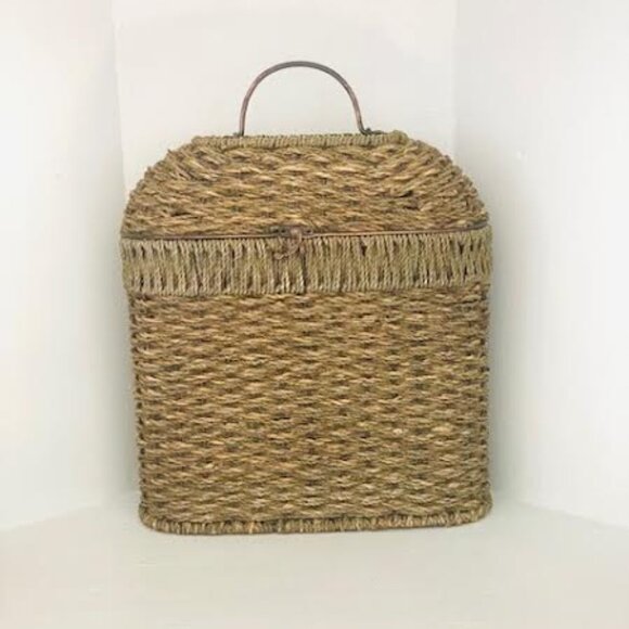 Vintage Woven Wicker Wine Bottle Basket Carrier with Brass Handle and Latch - Picture 1 of 8